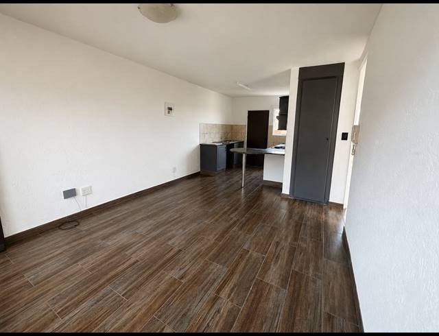 2 BEDROOM SECTIONAL TITLE FOR SALE IN KENLEAF